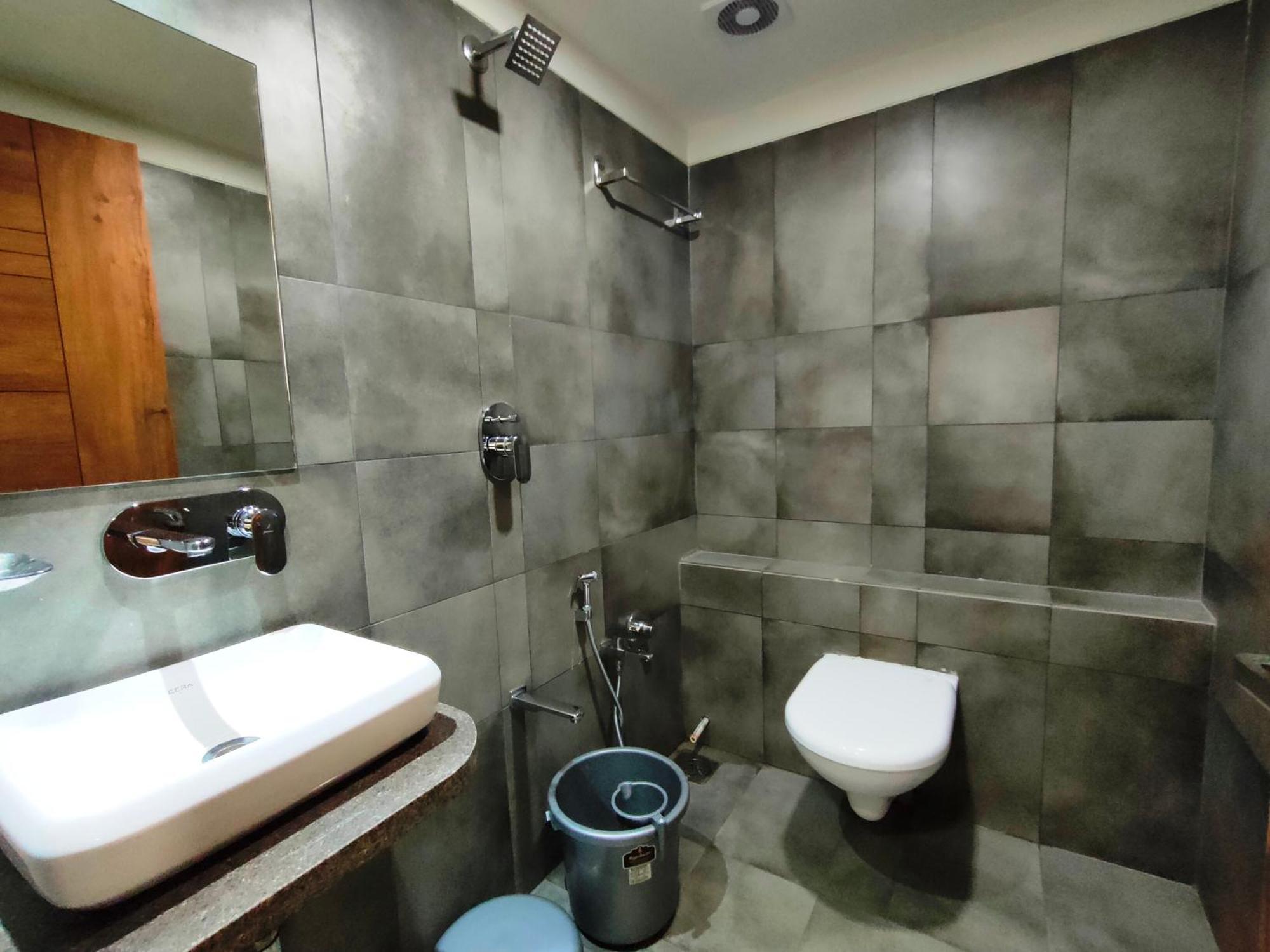 אחמדאבאד Hotel Kinara מראה חיצוני תמונה